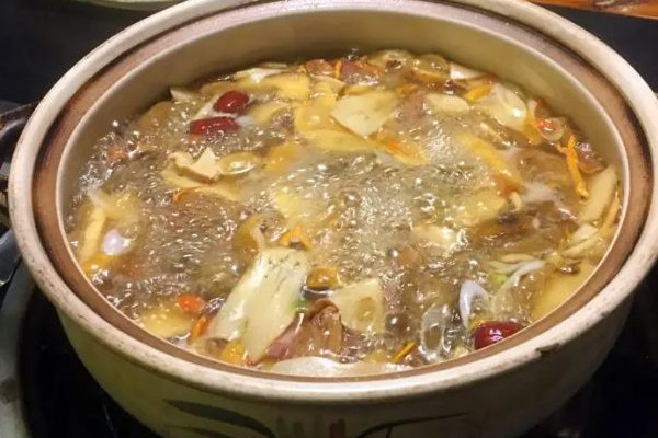 菌湯火鍋孕婦可以吃嗎 菌湯火鍋有營養價值嗎
