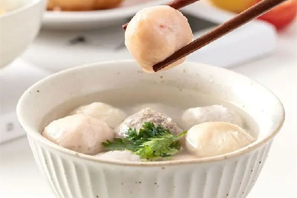 魚丸要加雞蛋嗎 魚丸和魚蛋有什么區別