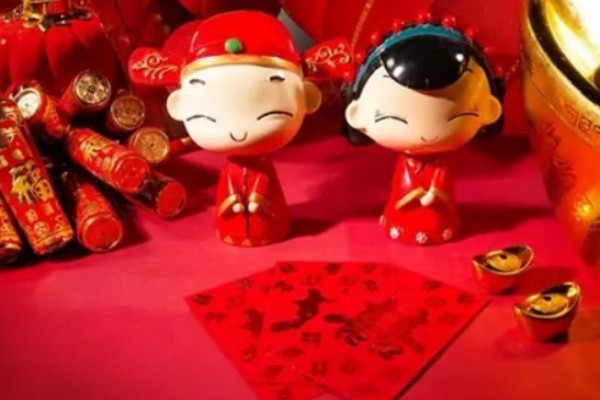 新娘坐婚車內臨出發時仍在談生意 結婚有什么流程