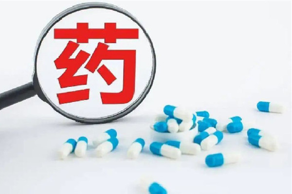 女子混吃7種感冒止咳藥全身長(zhǎng)滿膿皰 感冒藥吃過(guò)量了有什么后果