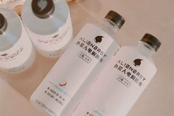 電解質水是運動飲料嗎 電解質水和普通水有什么區別