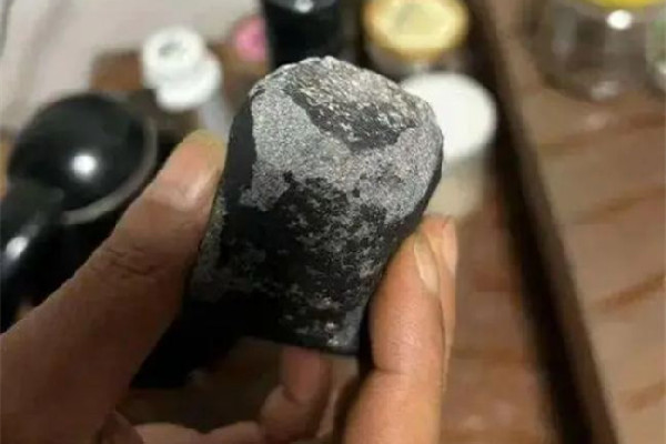 火球墜入浙江警方帶走疑似隕石碎片 發現火災第一時間應該怎么辦