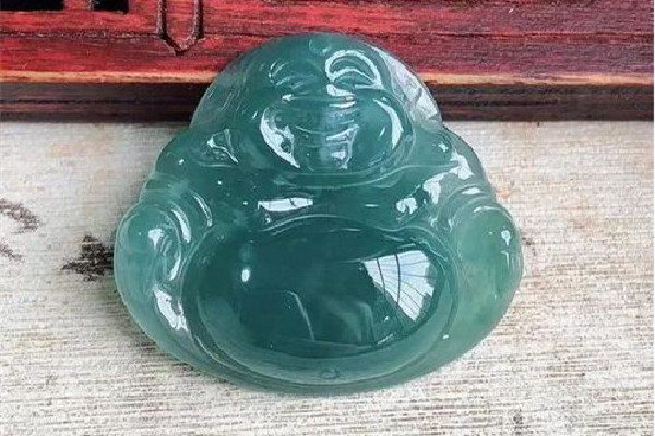 藍水翡翠的產地是哪里 藍水翡翠怎么看好壞