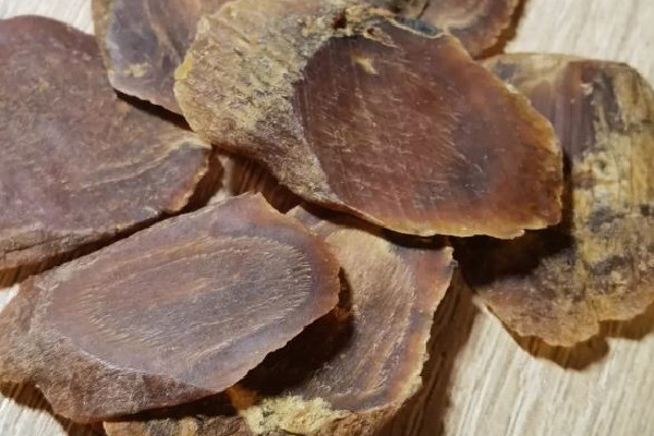 紅參買(mǎi)什么樣的好 紅參怎么辨別真假