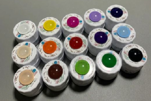 彩繪膠和甲油膠區別 彩繪膠可以當甲油膠用嗎