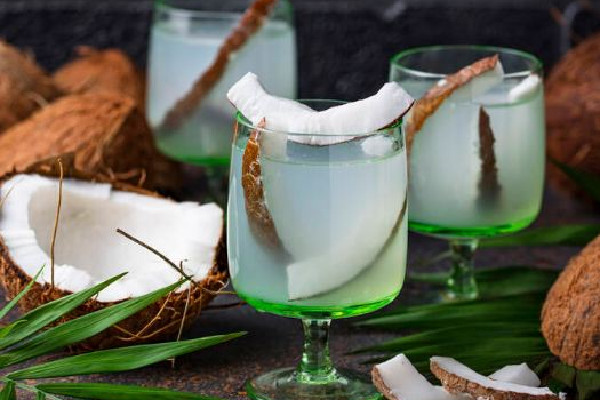 椰子水有什么營養 椰子水可以當水喝嗎