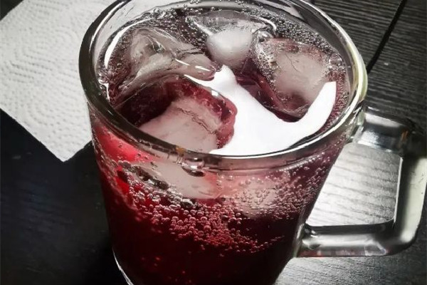 葡萄汁和葡萄酒的區別 葡萄汁可以兌白酒嗎